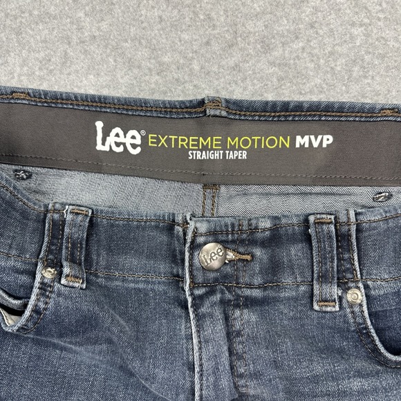 Lee Men's Extreme Motion MVP Straight Taper Leg Jeans Size 34x30 - Picture 8 of 10